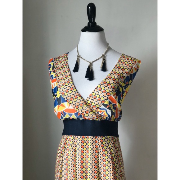 🚨Ann Taylor Kaleidoscope Maxi Dress🚨 - Picture 6 of 7